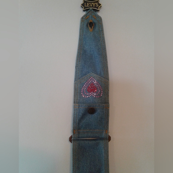 NWT Levy's denim jeans Guitar Strap & Gig bags with Rhinestone hearts - Picture 2 of 6